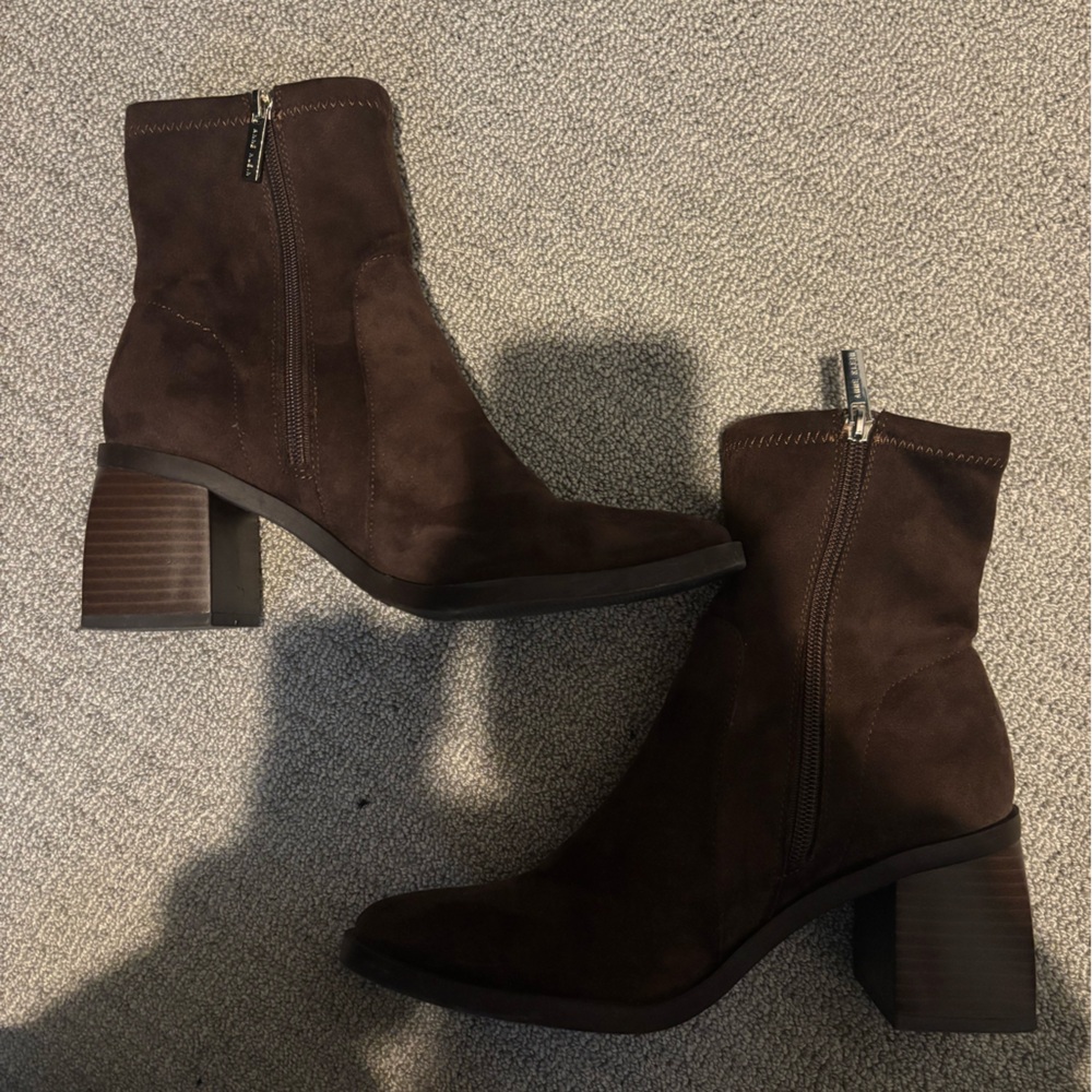 Women’s Anne Klein boots